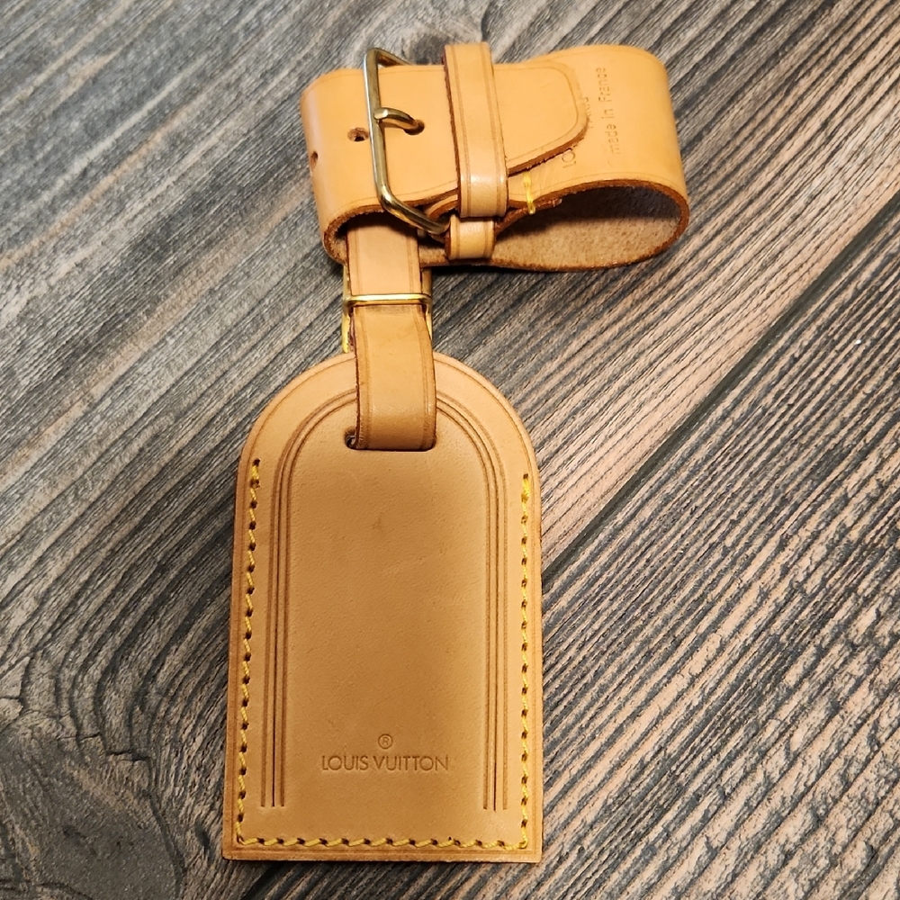 Louis Vuitton Camel Leather Luggage Tag